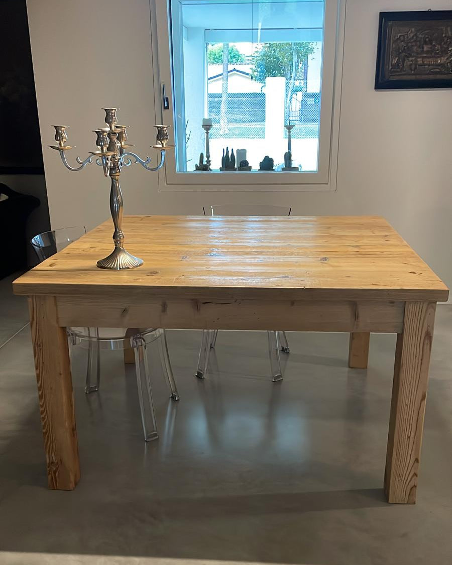 TAVOLO IN LEGNO QUADRATO - ART.29